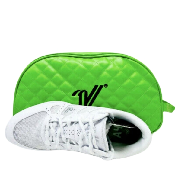 NWT Varsity All For One A41 White Kids Cheerleading Shoes with Travel Case - Picture 3 of 10